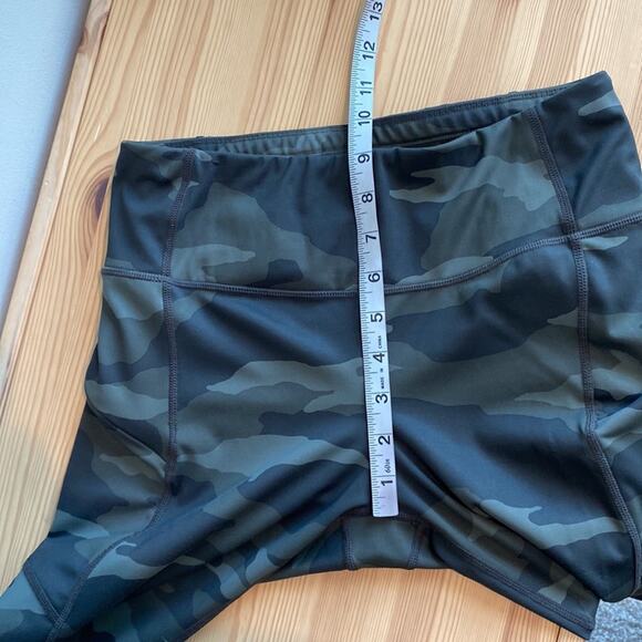 Athleta Camo Contender 7/8 Tight green S - Picture 12 of 13